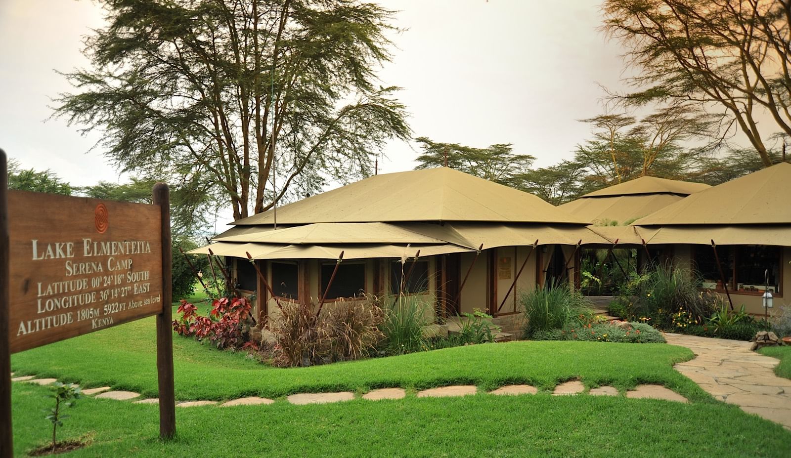 Kenya national park safari featuring Serena luxury Hotels