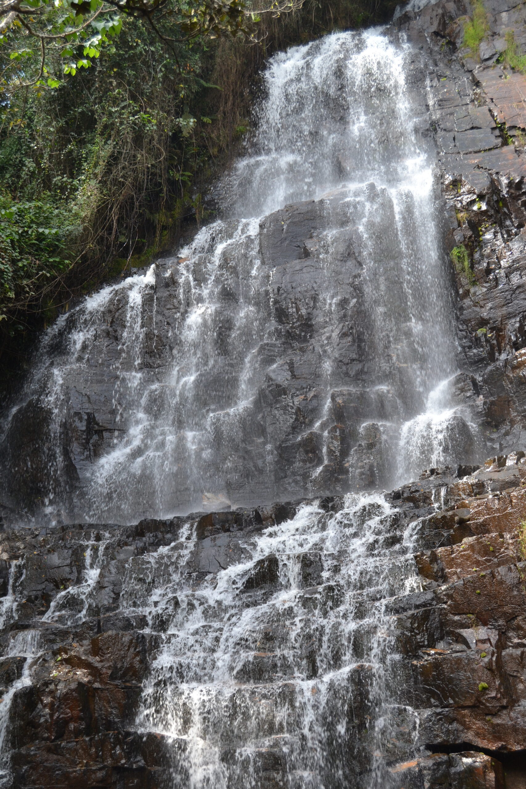 Karera Waterfalls Tour